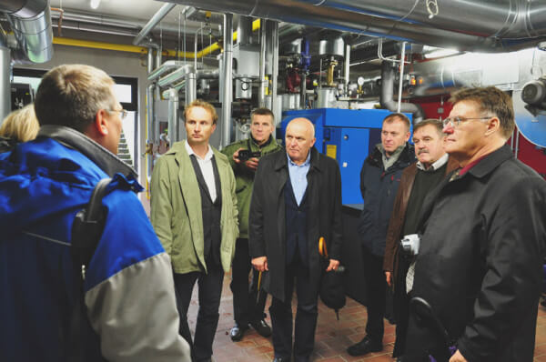 Polnische Delegation besichtigt Heizzentrale der Stadtwerke